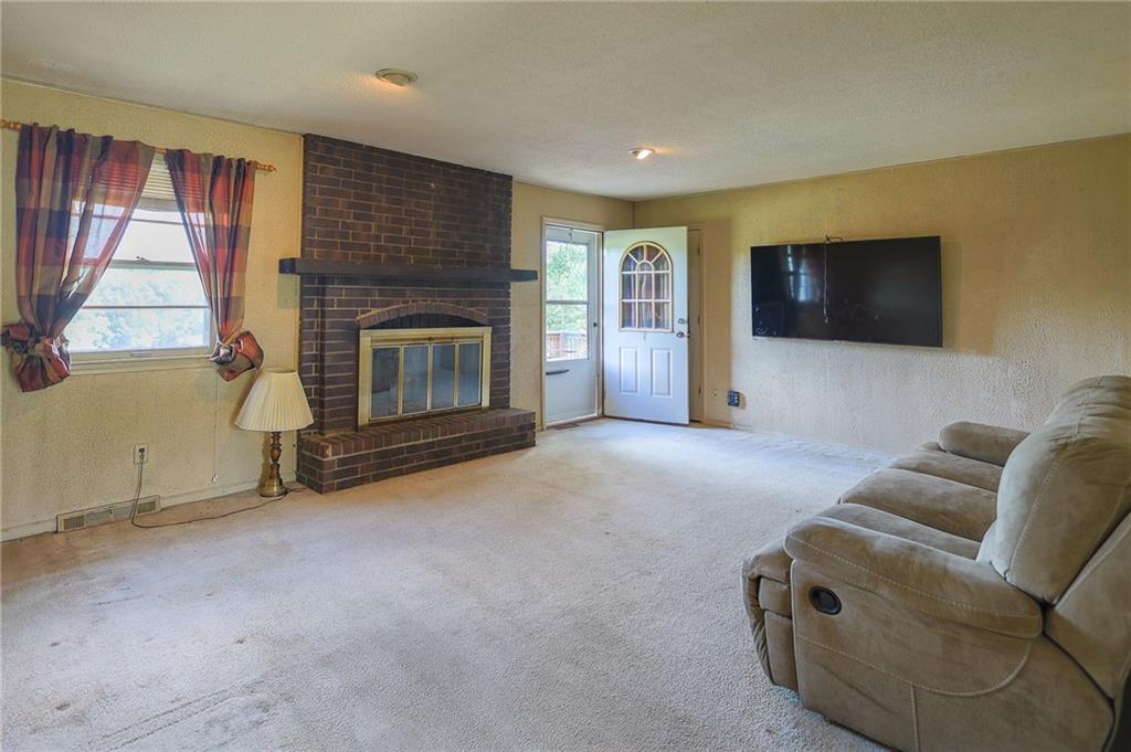 Photo 4 of 13137 Norris Road