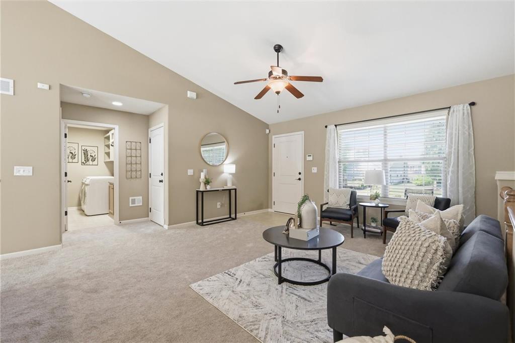 Photo 4 of 14501 Richmond Avenue