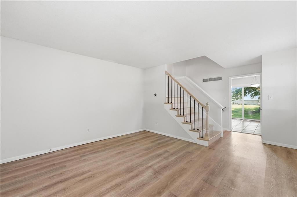 Photo 3 of 8709 N Hull Avenue