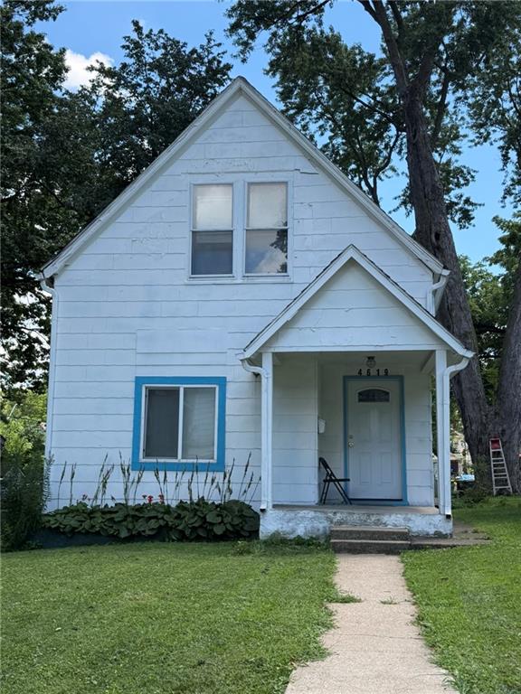 Photo 2 of 4619 E 8Th Street