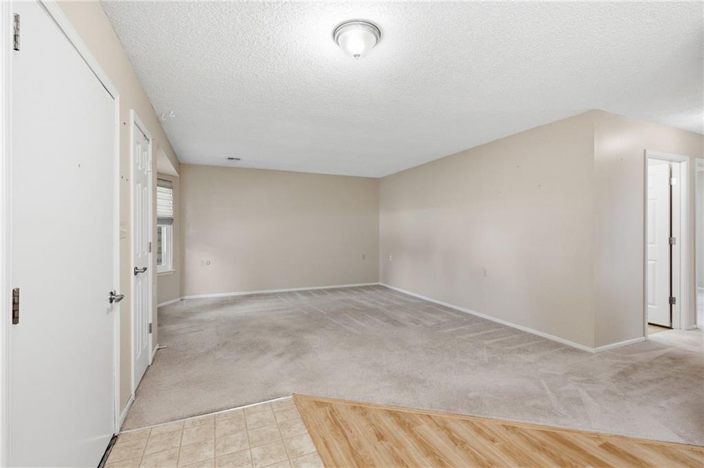Photo 5 of 1314 W Jenkins Boulevard