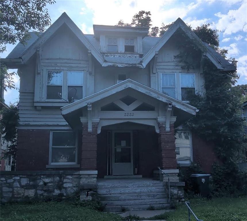 Photo of 3232 Wabash Avenue