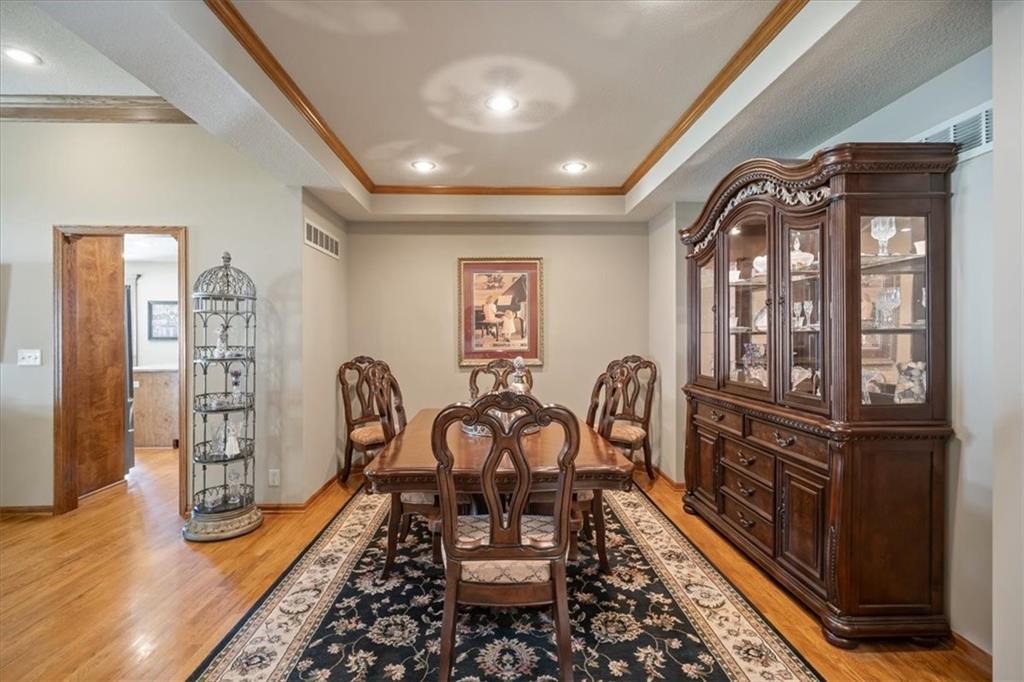 Photo 7 of 804 NW Cedar Lane