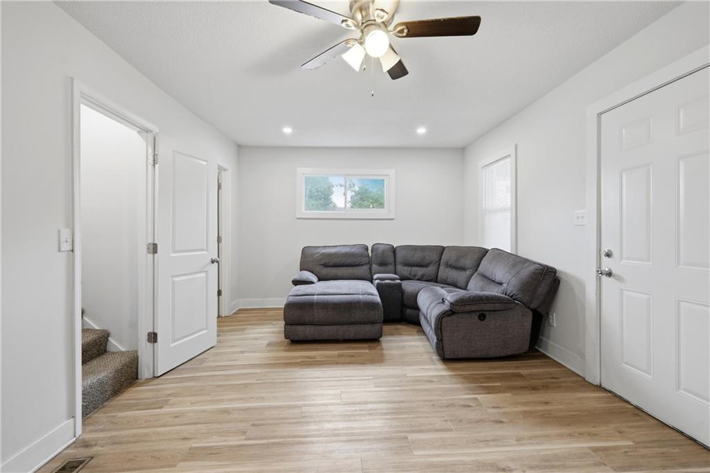 Photo 4 of 2404 Denver Avenue
