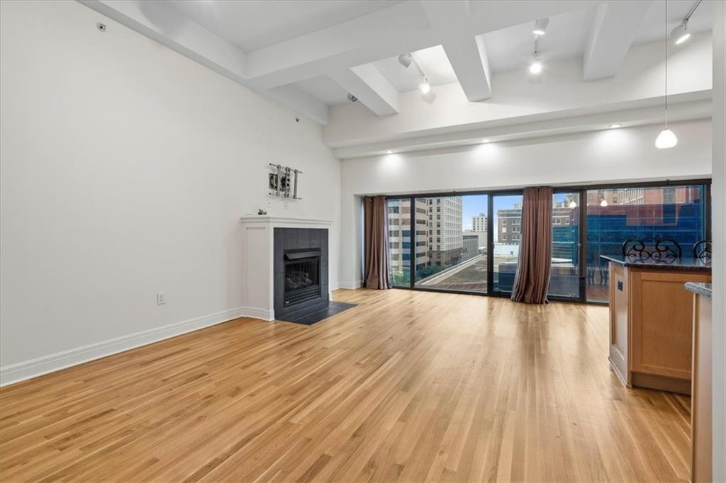 Photo 3 of 1101 Walnut Street #502