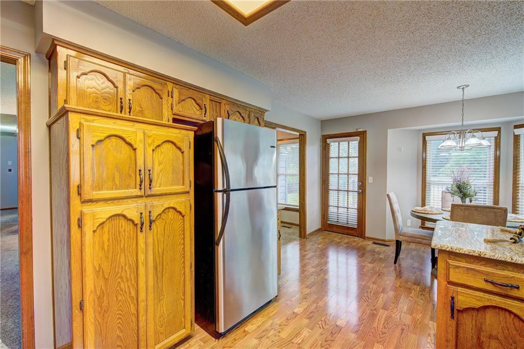 Photo 7 of 1231 NE DEERBROOK Circle