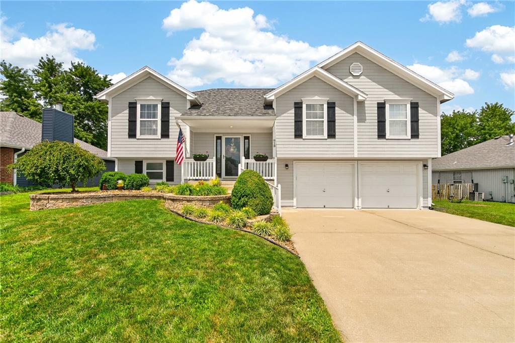 Photo of 618 SW Gateway Drive