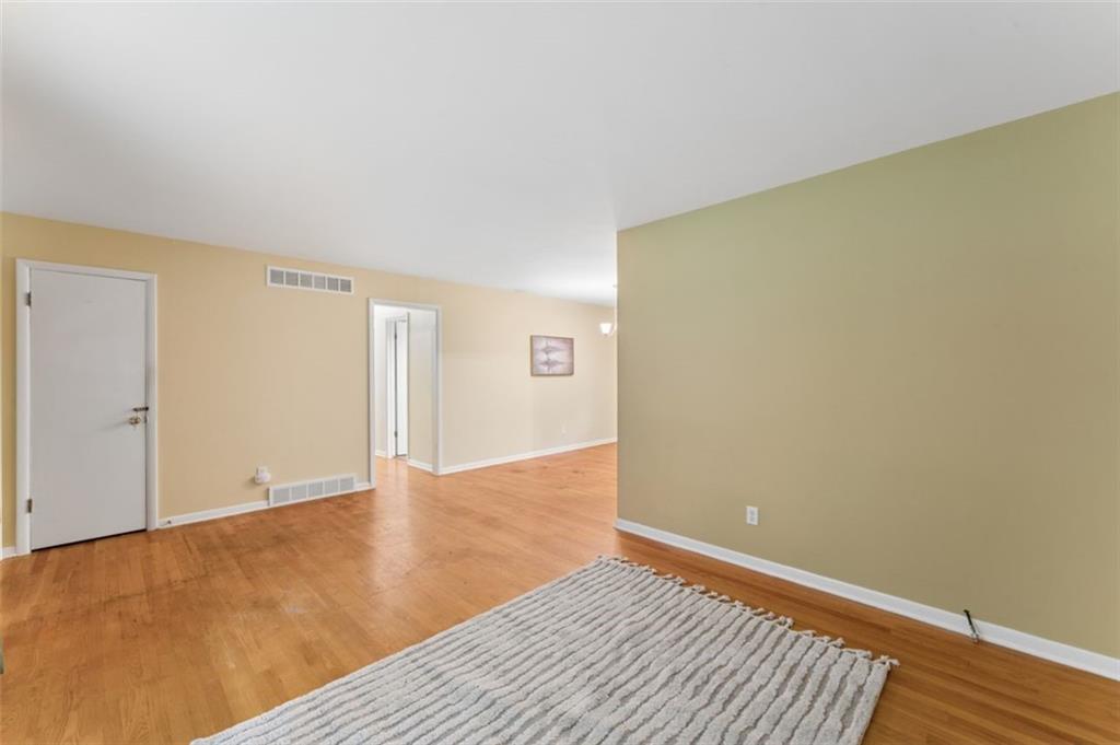 Photo 6 of 9346 Mackey Street
