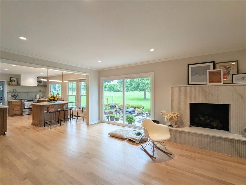 Photo 4 of 12855 Sagamore Road