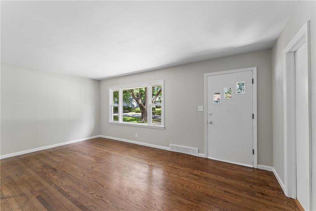 Photo 4 of 1211 NE 67th Place