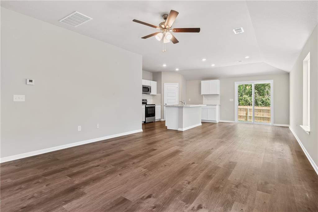 Photo 2 of 2790 Woodfield Drive