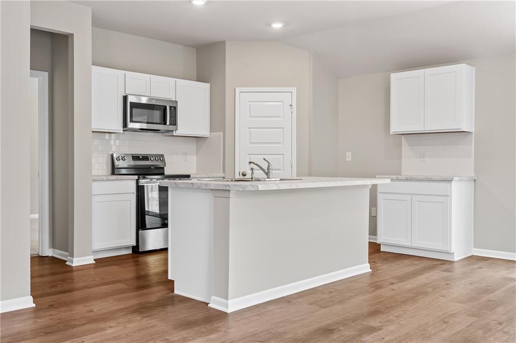 Photo 3 of 2790 Woodfield Drive