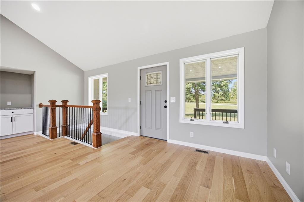 Photo 5 of 17409 Baxter Road