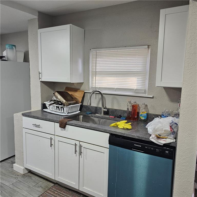 Photo 7 of 8309 Wabash Avenue