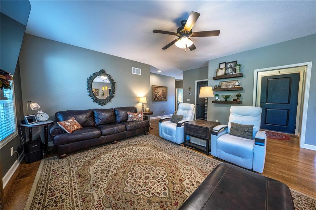 Photo 5 of 6208 Crystal Lane
