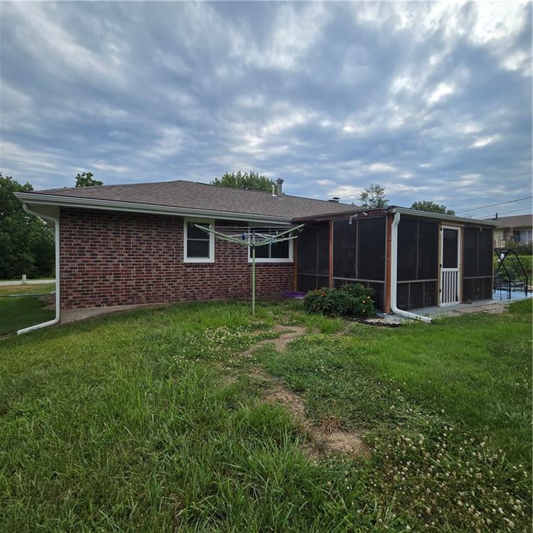 Photo 6 of 920 Tracy Avenue