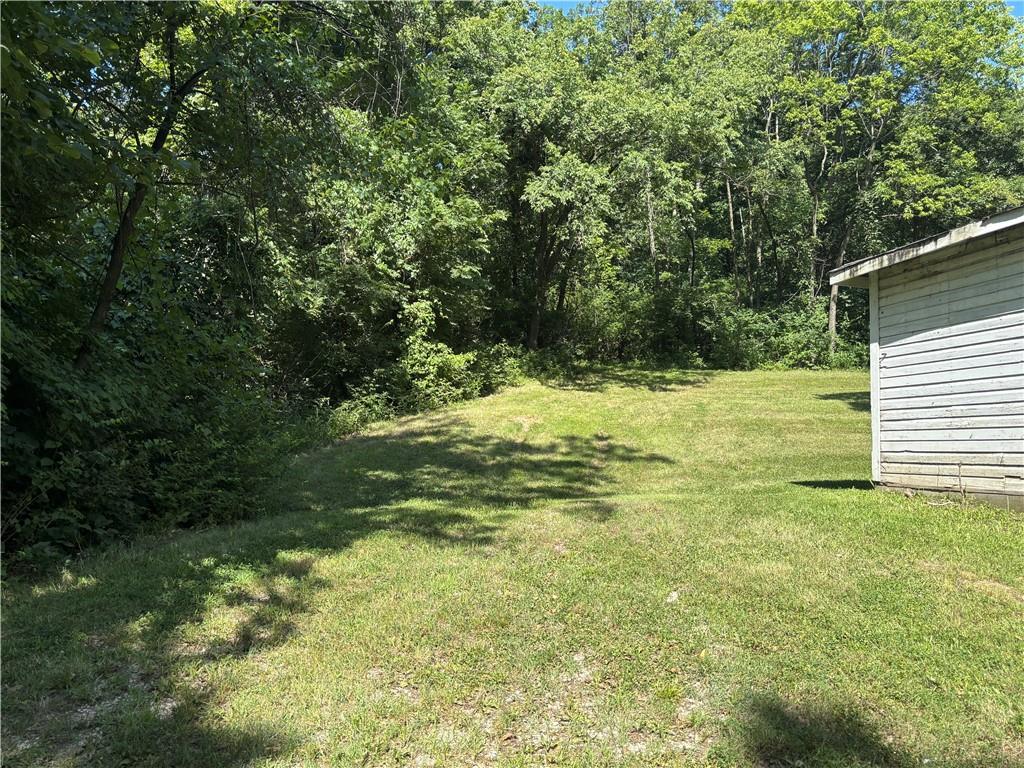 Photo 3 of 7035 Holliday Drive