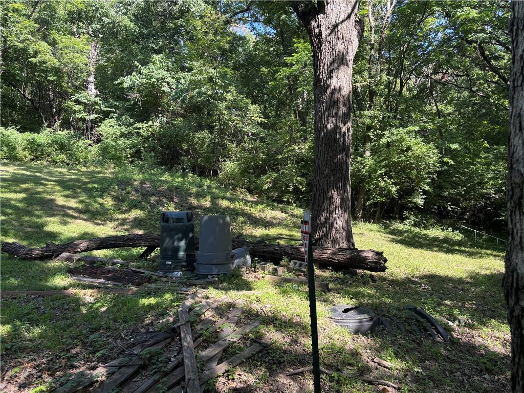 Photo 7 of 7035 Holliday Drive