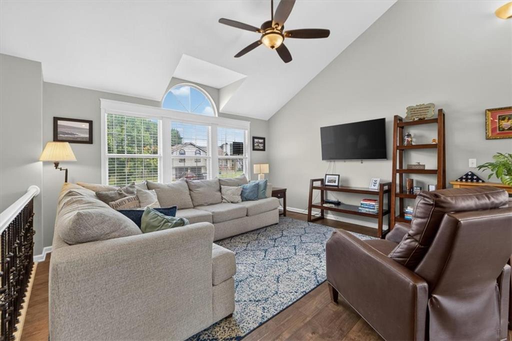 Photo 2 of 1505 Birch Drive