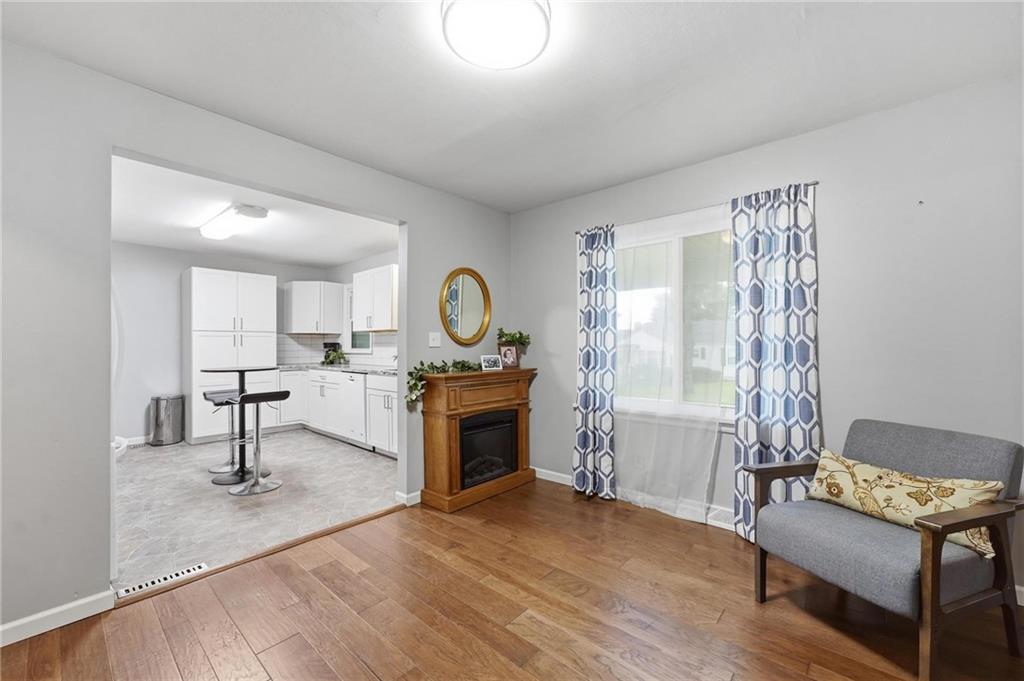 Photo 7 of 216 Moss Avenue