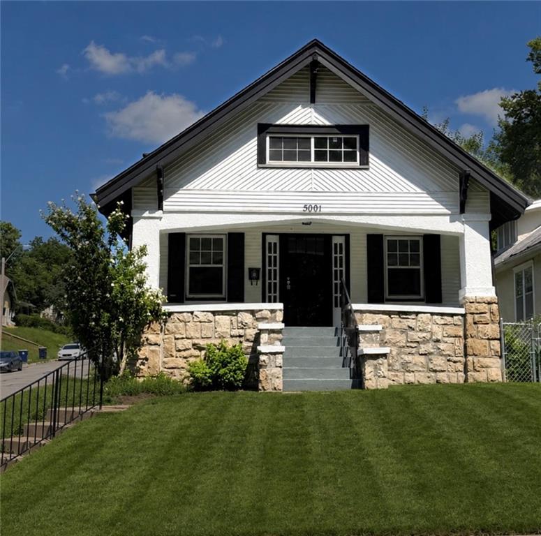 Photo of 5001 Paseo Boulevard