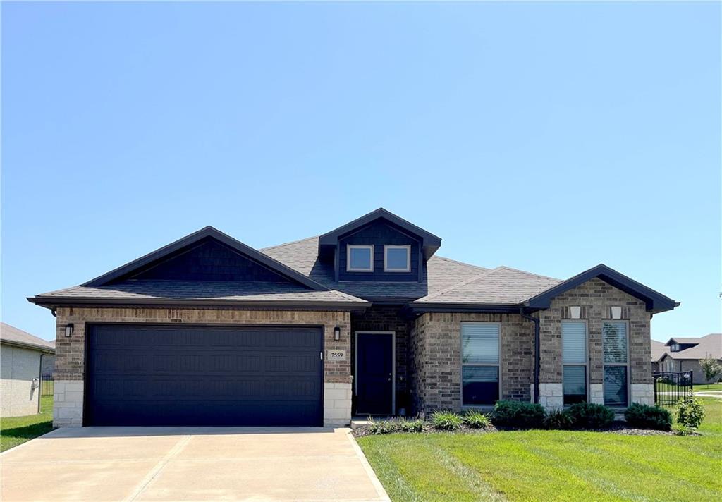 Photo of 7559 Arapahoe Drive in Shawnee, KS
