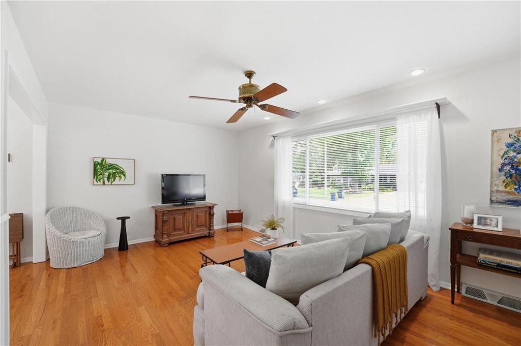 Photo 5 of 4214 E 113th Terrace