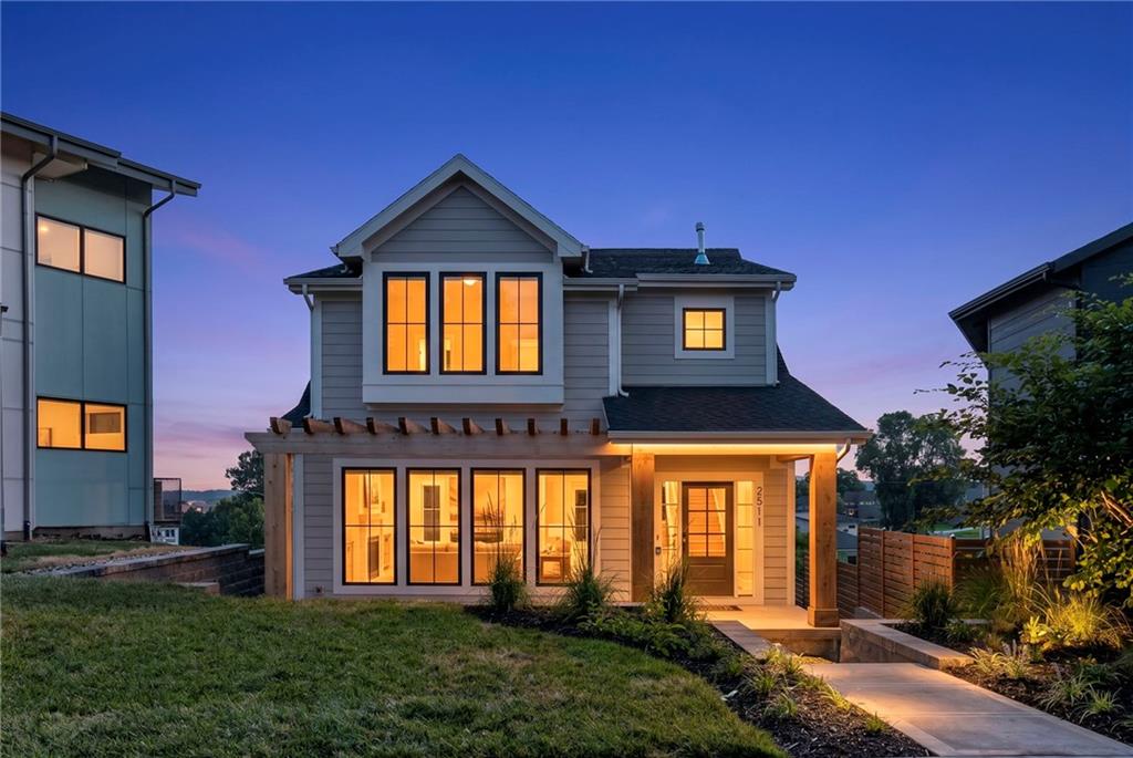 Photo of 2511 Forest Avenue