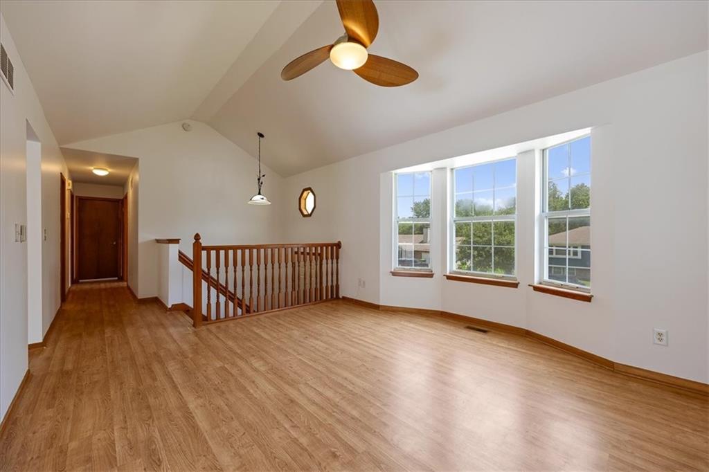 Photo 5 of 16008 Terry Avenue