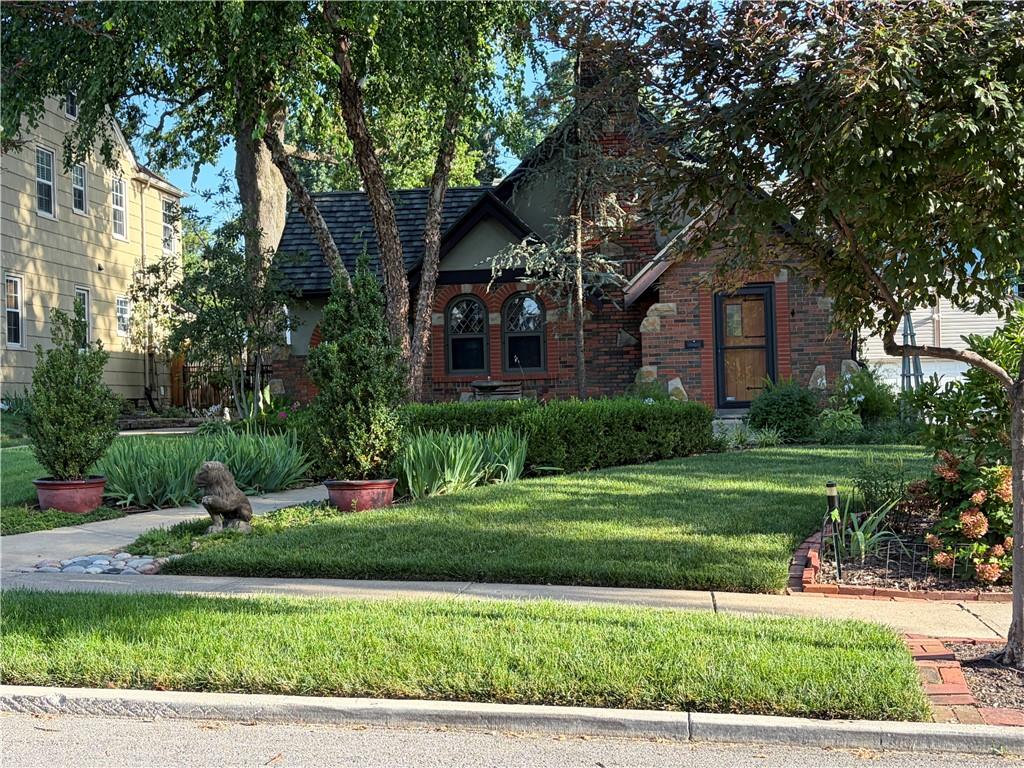 Photo of 241 E 73rd Street