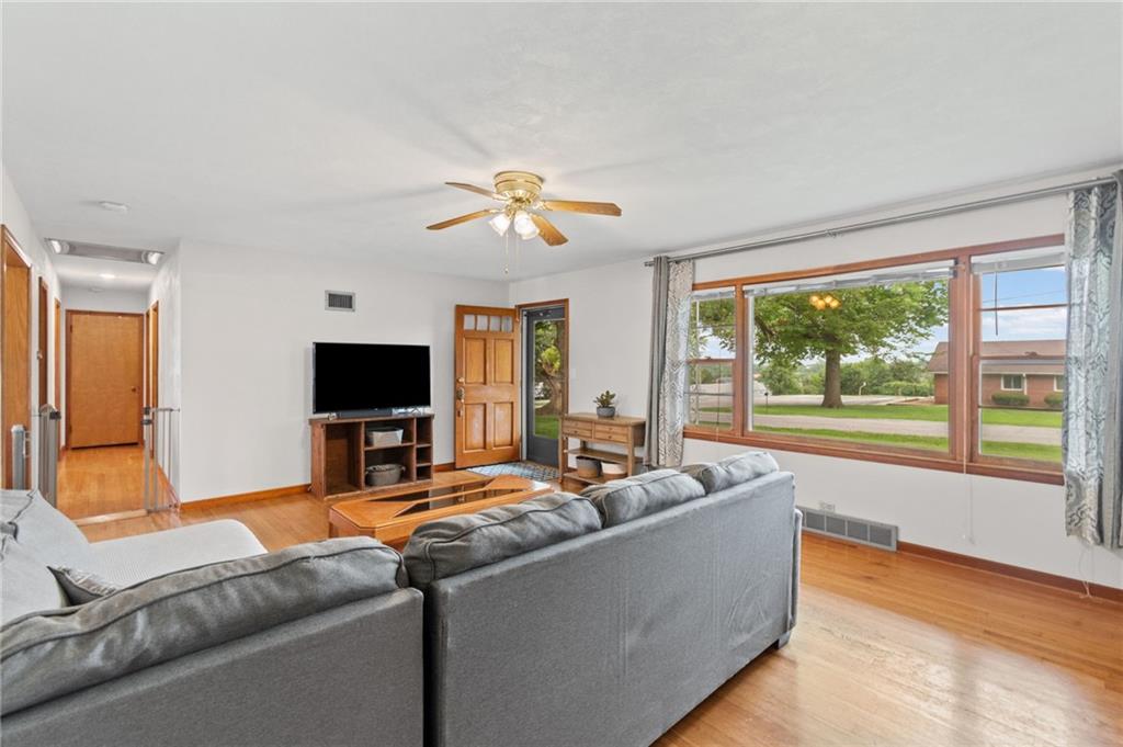 Photo 7 of 804 SW 19th Street