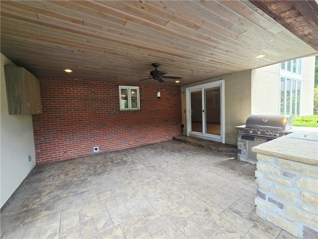 Photo 4 of 9536 Manor Road
