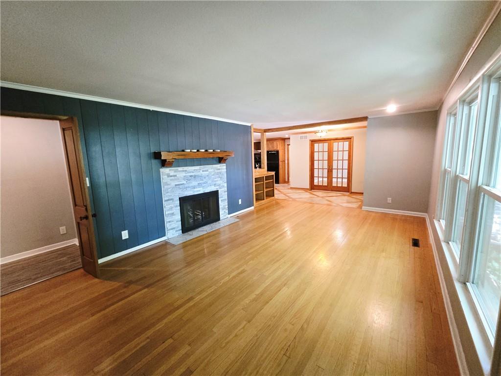 Photo 6 of 9536 Manor Road