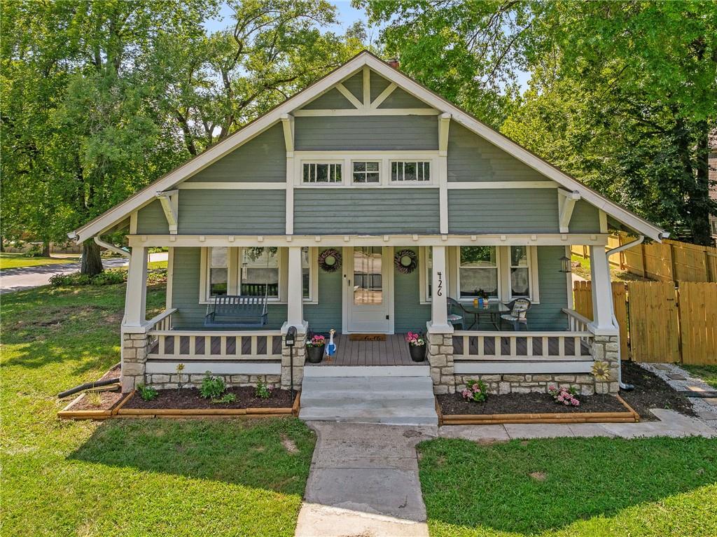 Photo of 426 N Nettleton Avenue