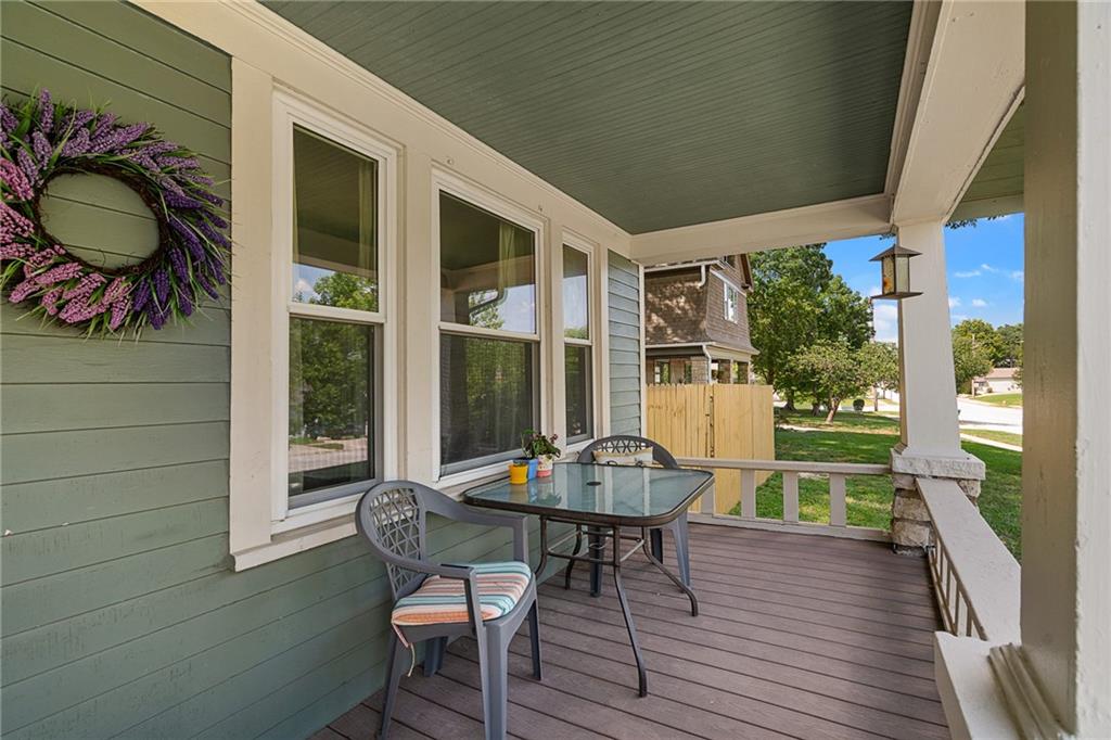 Photo 4 of 426 N Nettleton Avenue