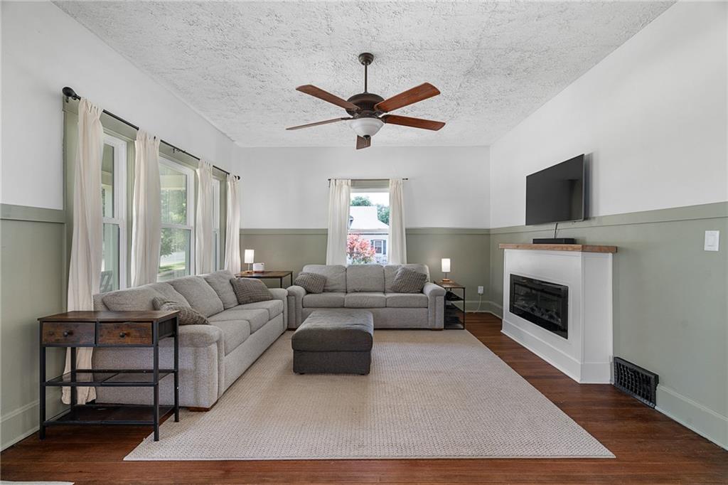 Photo 6 of 426 N Nettleton Avenue
