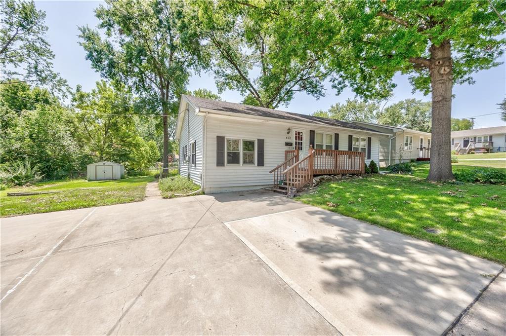 Photo 2 of 412 W Insley Avenue