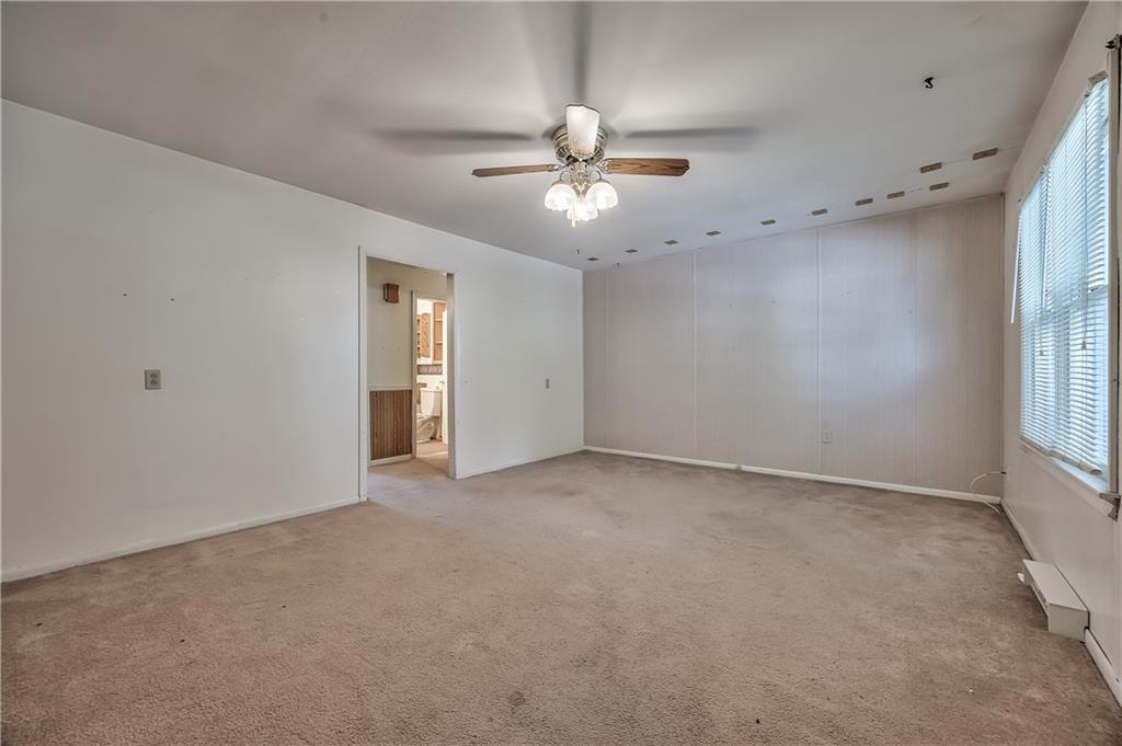 Photo 3 of 412 W Insley Avenue