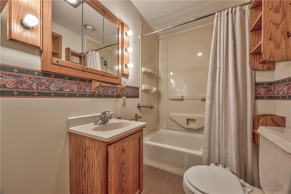 Photo 6 of 412 W Insley Avenue
