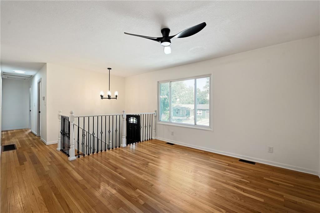 Photo 4 of 8263 Barnett Avenue