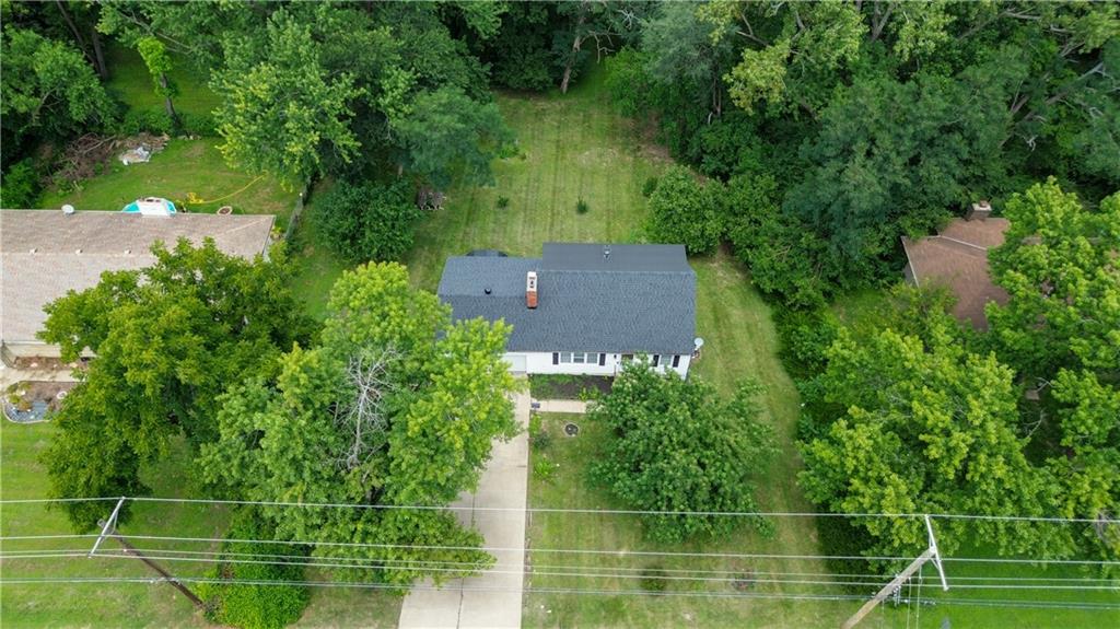 Photo 3 of 11000 E 63rd Street