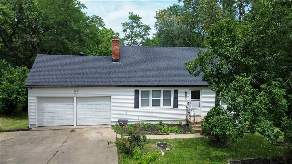 Photo 5 of 11000 E 63rd Street