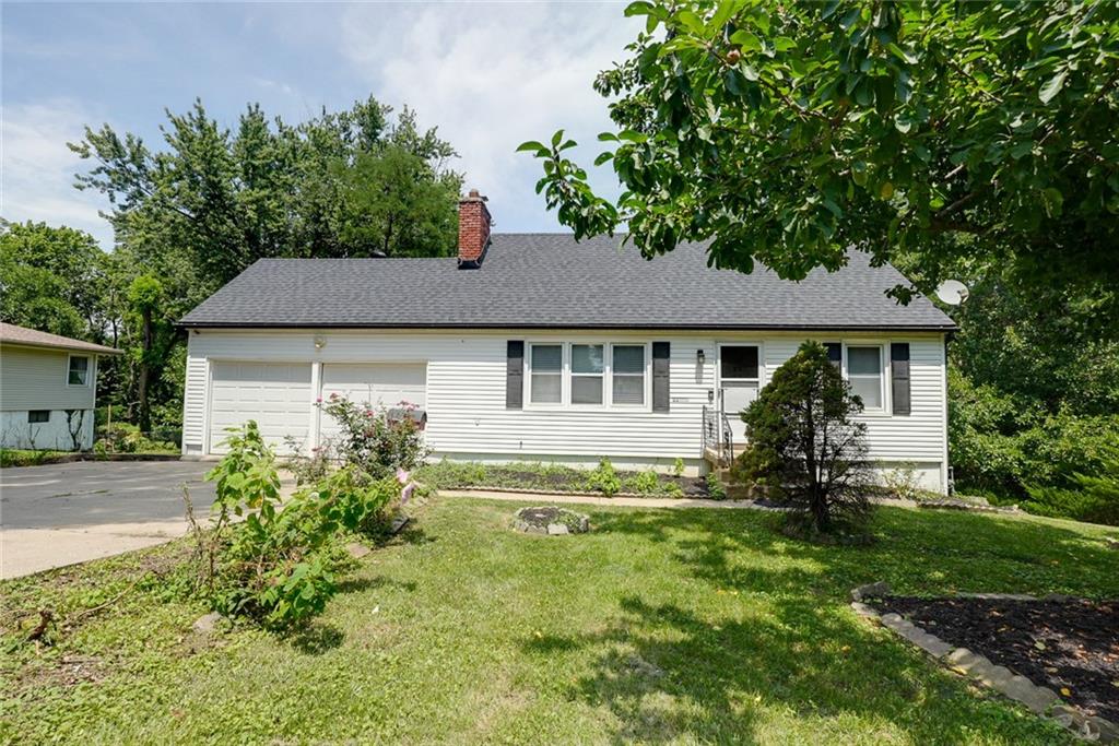 Photo 7 of 11000 E 63rd Street