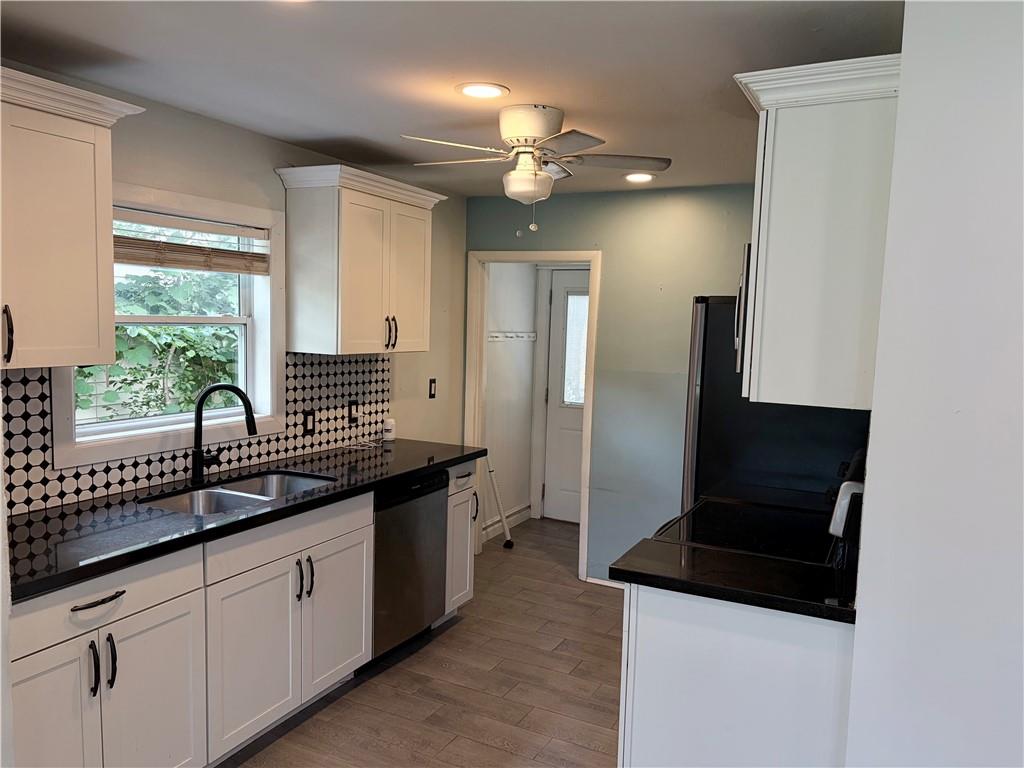 Photo 5 of 1146 E 67th Street