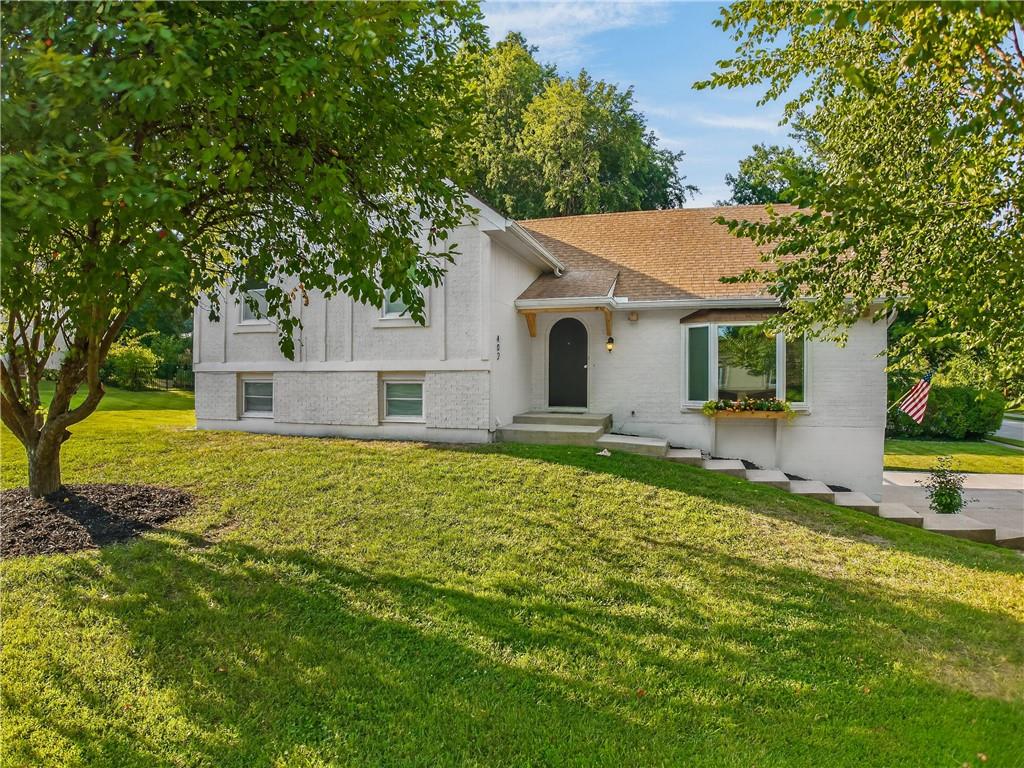 Photo of 402 Kingsley Avenue