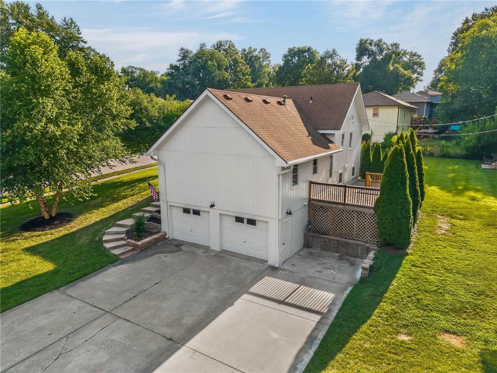 Photo 4 of 402 Kingsley Avenue