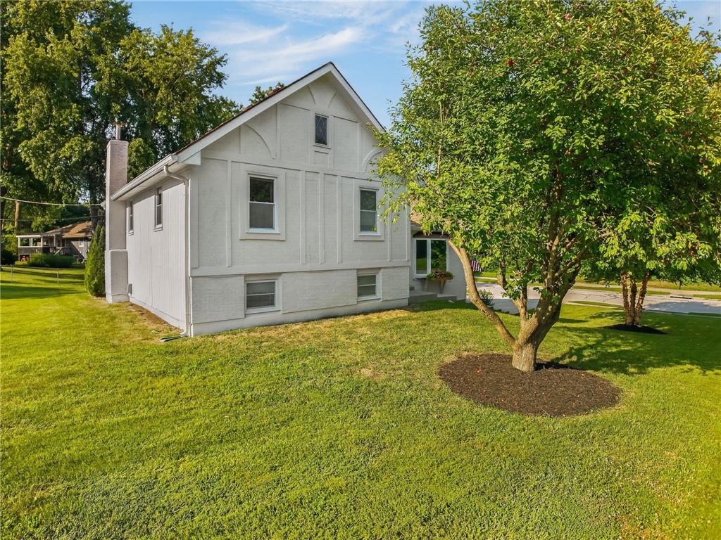Photo 7 of 402 Kingsley Avenue