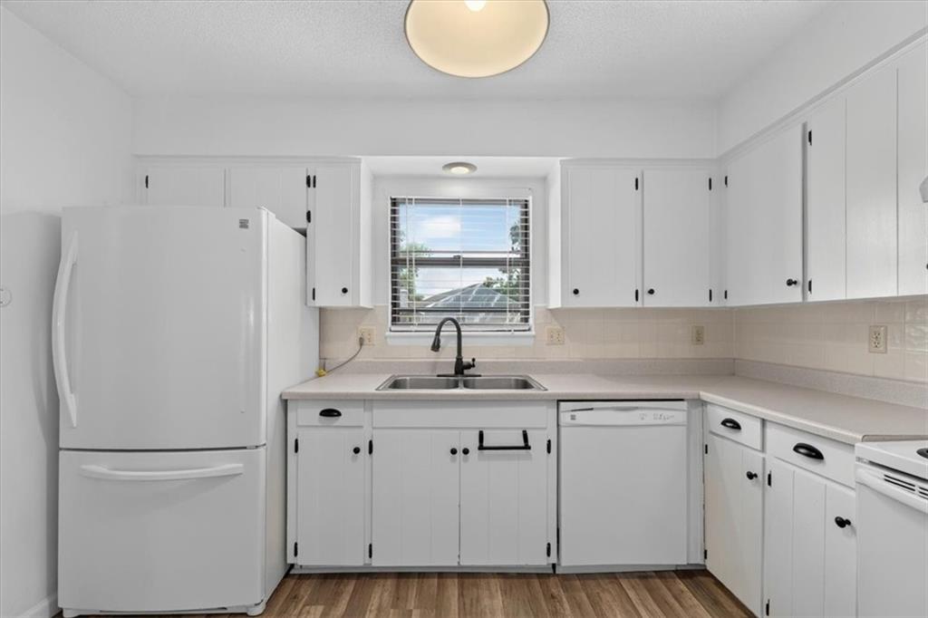 Photo 6 of 8645 W 108th Place