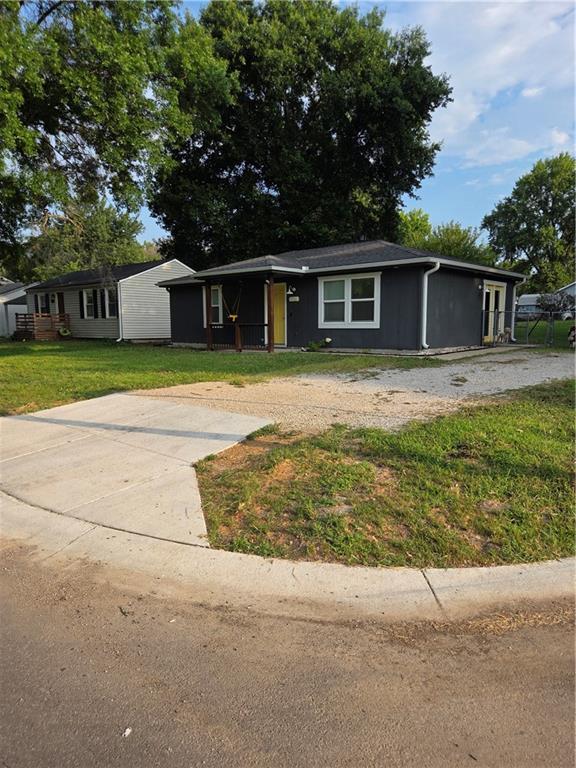 Photo 2 of 326 Front Street