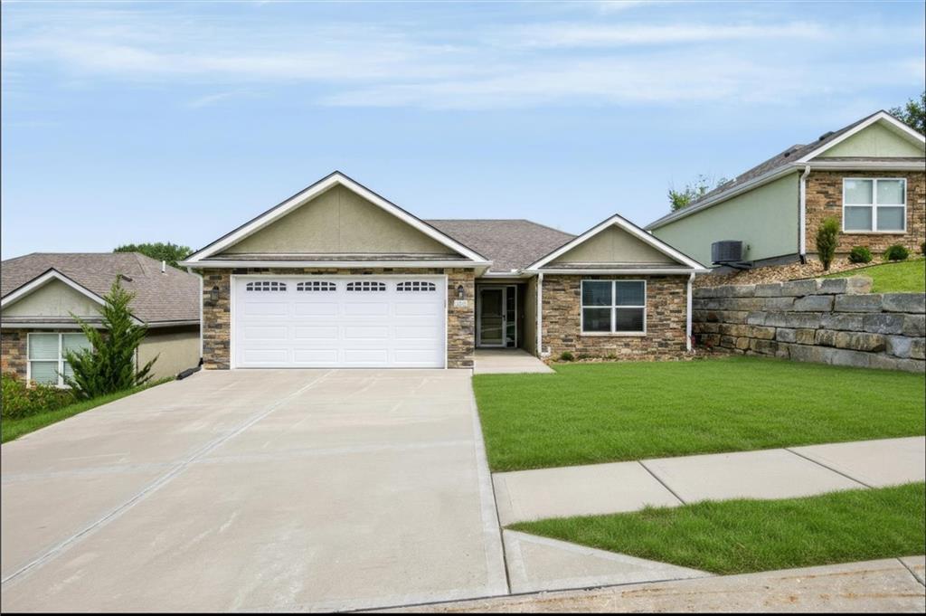 Photo of 905 Ingleside Drive